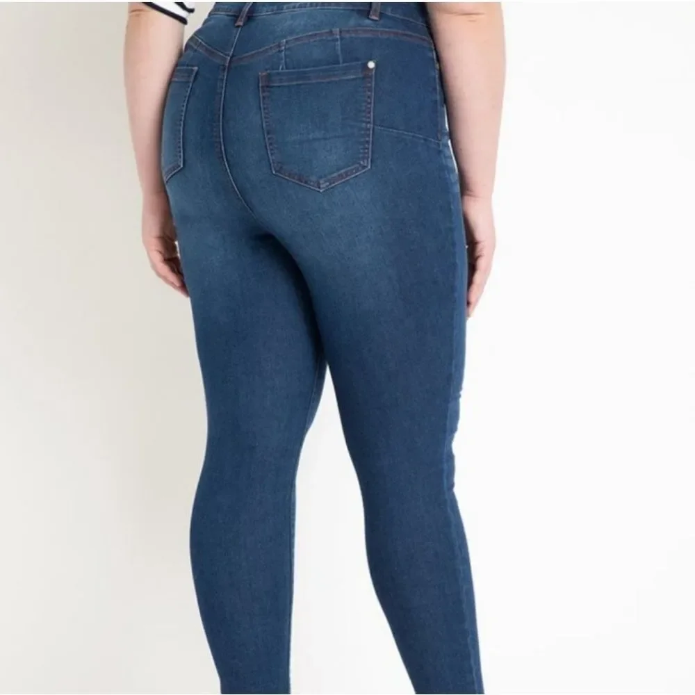 Eloquii 16 & 28 Peach Lift Button Fly Jean